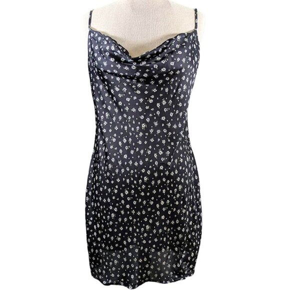 Rue21 Dresses & Skirts - Rue21 Slip Dress Womens Large Black Floral Y2K Coquette‎ Girl Festival Party